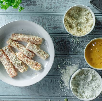 Lochlander-Salmon-Fingers-with-Honey-Dill-Sauce